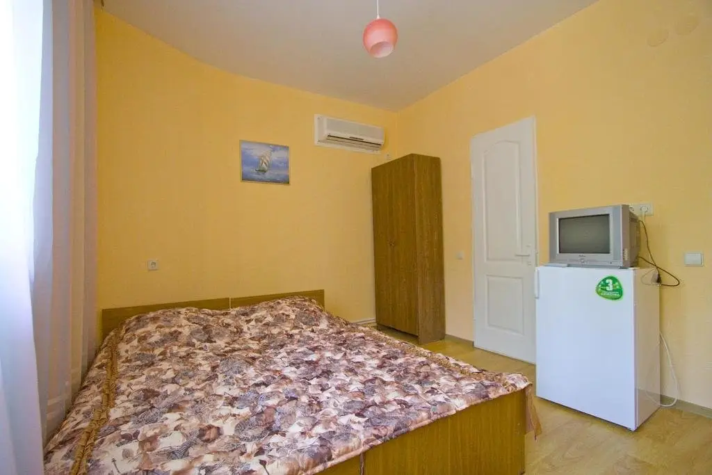 Анапа: Guest House Krymskaya 82