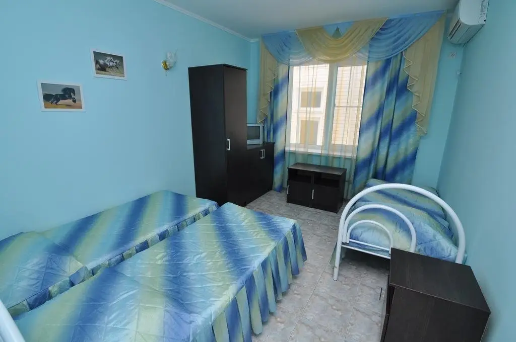 Анапа: Guest house Larisa