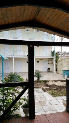 Анапа: Guest House Lazurnaya 12