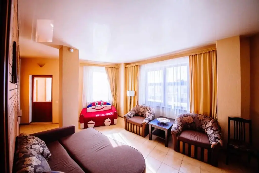 Витязево: Lubomir Guest House