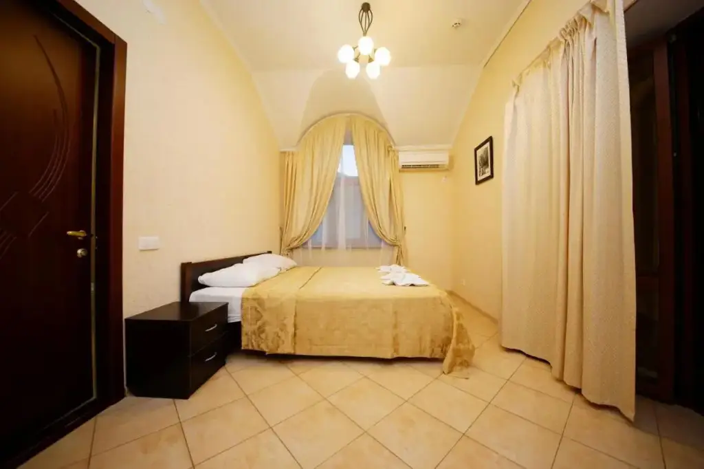Витязево: Lubomir Guest House