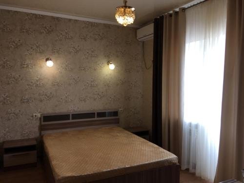 Кучугуры: Guest House Nikol