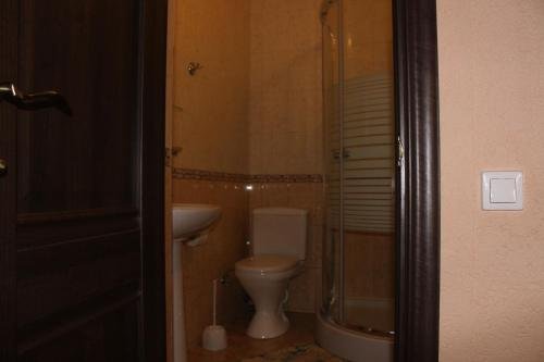 Кучугуры: Guest House Nikol