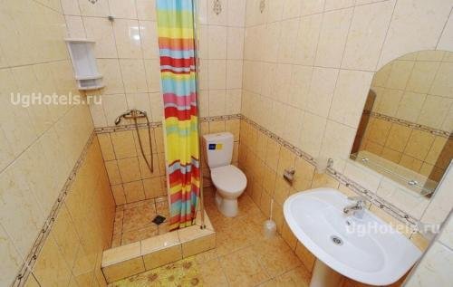 Кучугуры: Guest House Nikol