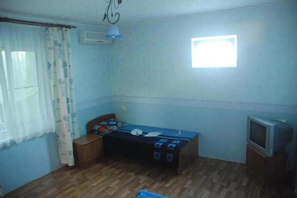 Пересыпь: Guest house on komsomolskaya 41