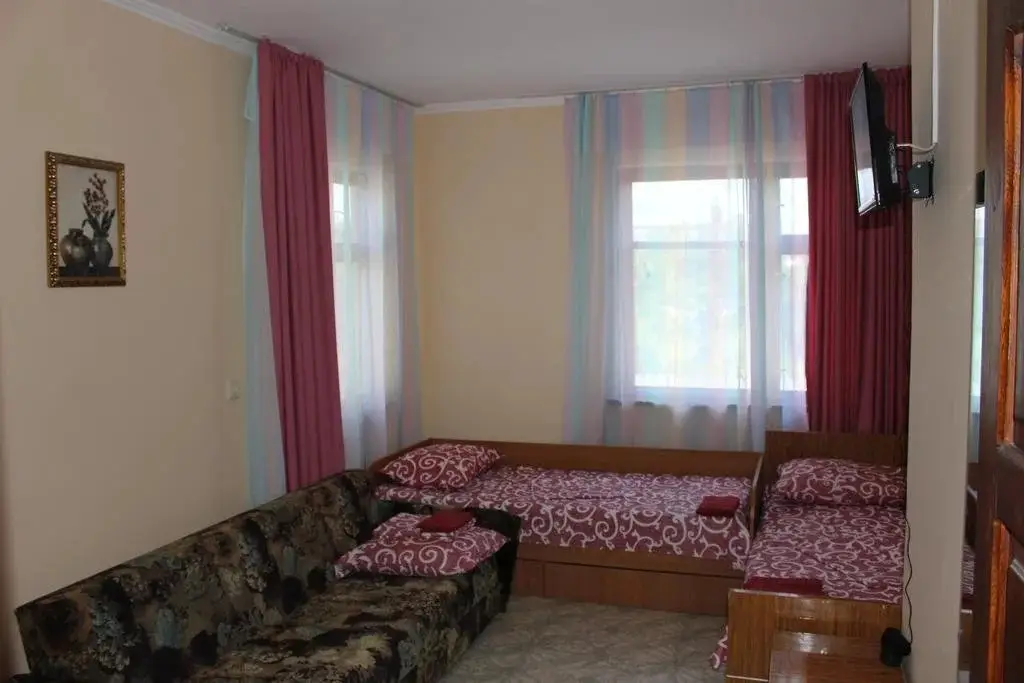 Анапа: Guest House on Leningradskaya