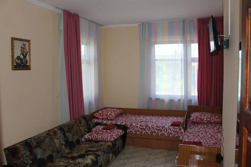 Анапа: Guest House on Leningradskaya