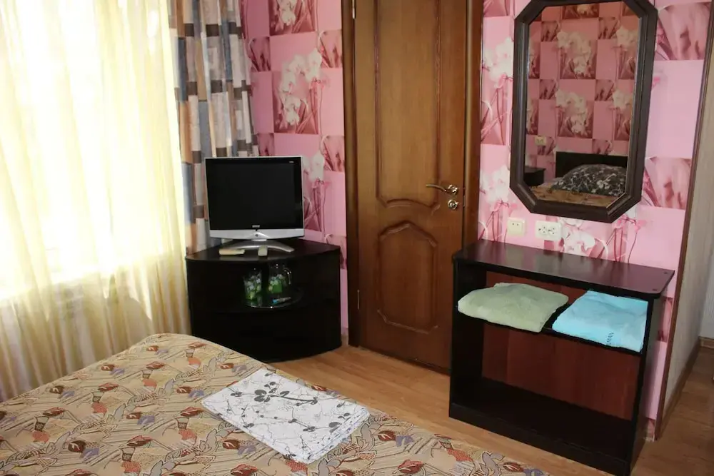 Геленджик: Guest house On Mayachnaya 15