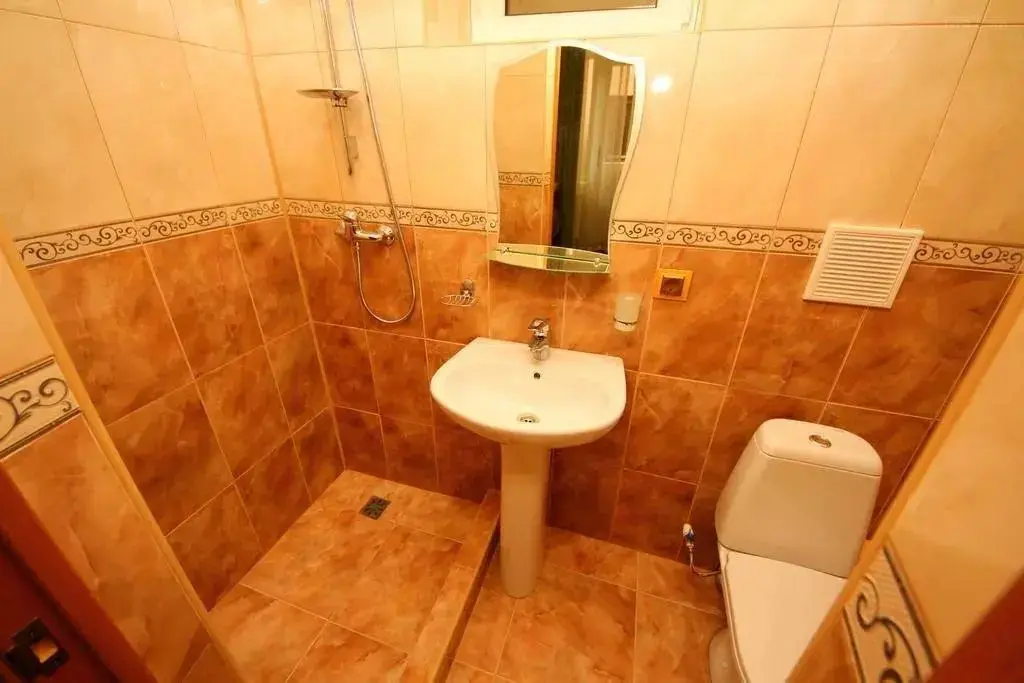 Анапа: Guest House on Turgeneva 172a