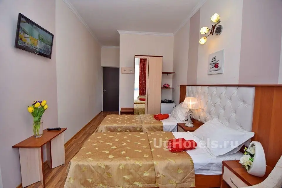 Кабардинка: Guest House Prague 2