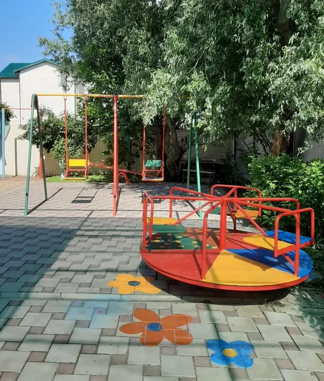 посёлок За Родину: Отель Райский уголок