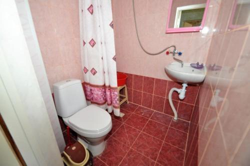 Анапа: Guest House Romanovykh Victoria