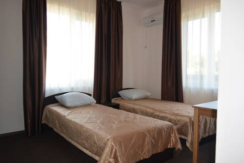Анапа: Guest House Terskaya 33