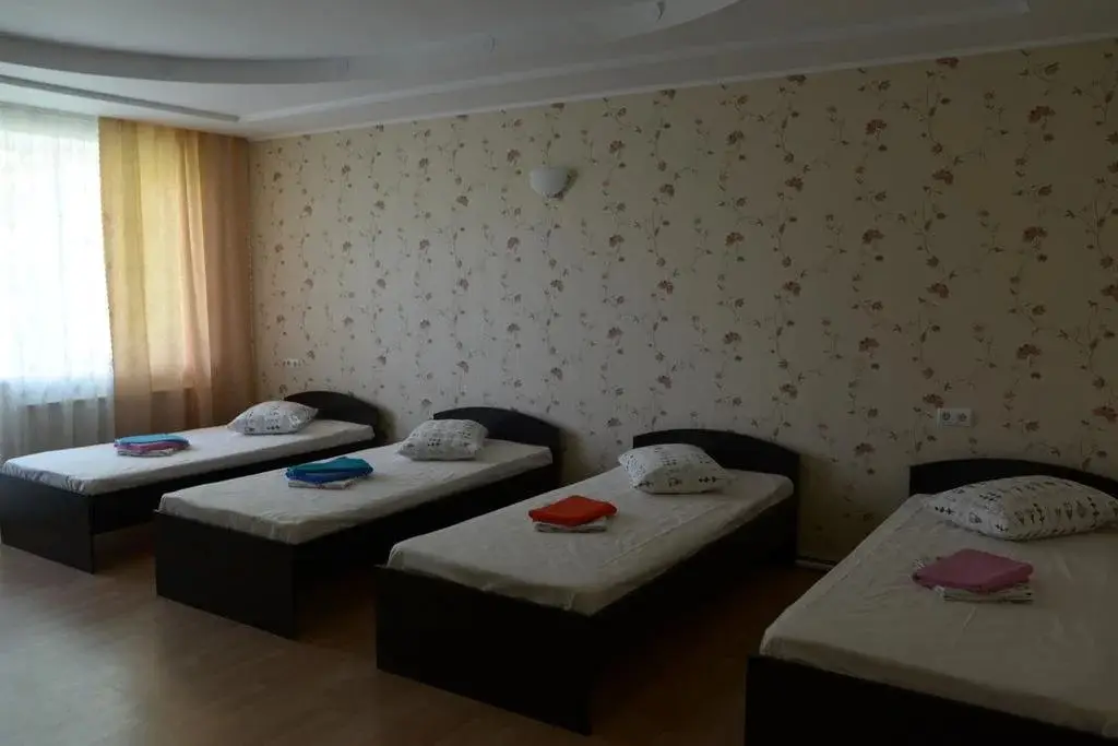 Анапа: Guest House Zemlianichnaia Poliana