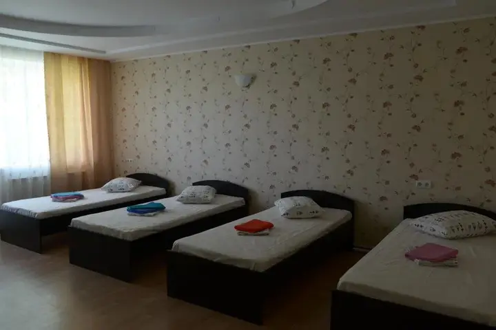 Анапа: Guest House Zemlianichnaia Poliana