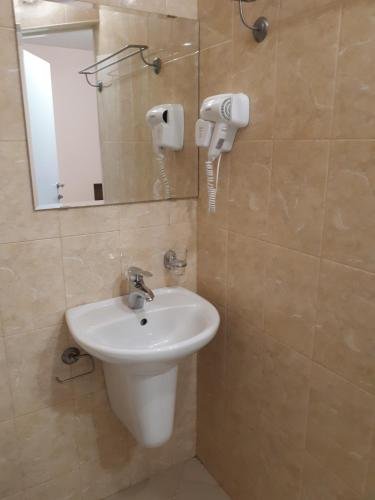 Анапа: Guesthouse Lotos