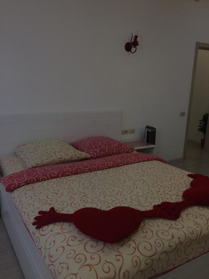 Магнитогорск: Red Room Luxe
