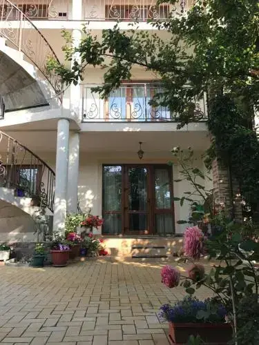 Guesthouse on Partizanskaya — фото 1