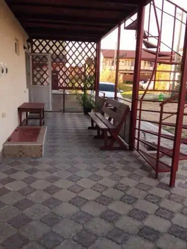 Голубицкая: Guesthouse Tatiana