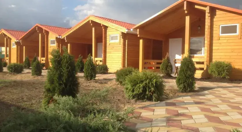 Кучугуры: Патио