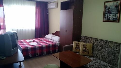 Должанская: Hotel Azovskaya Rusalochka