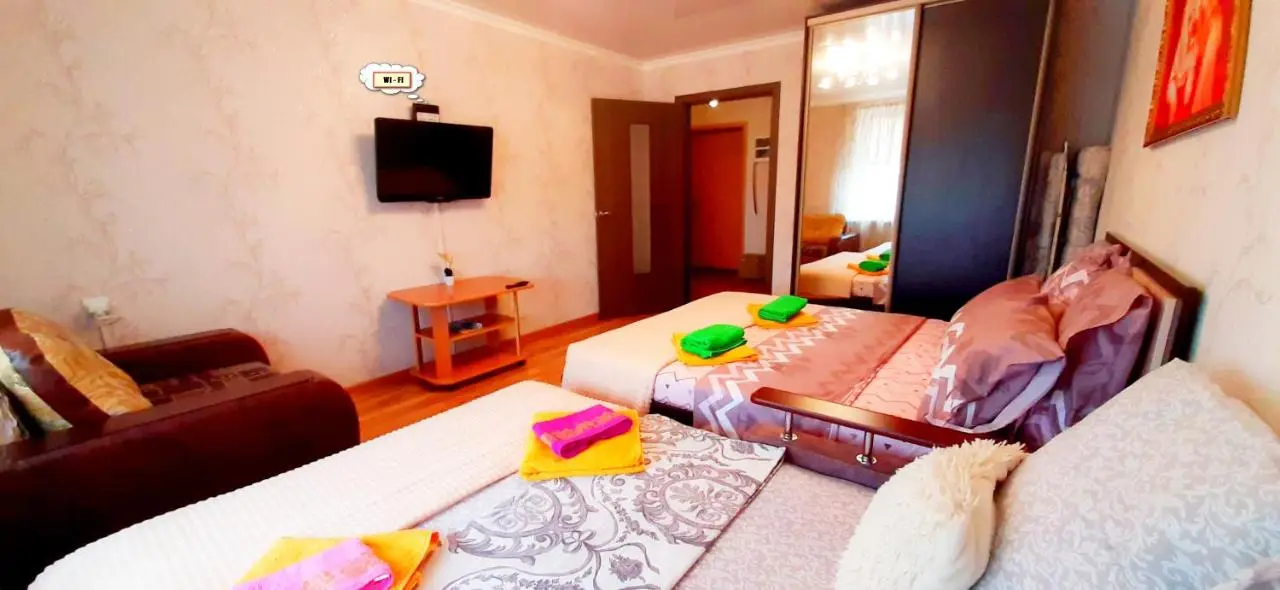 Магнитогорск: Apartment on Karla Marksa 159