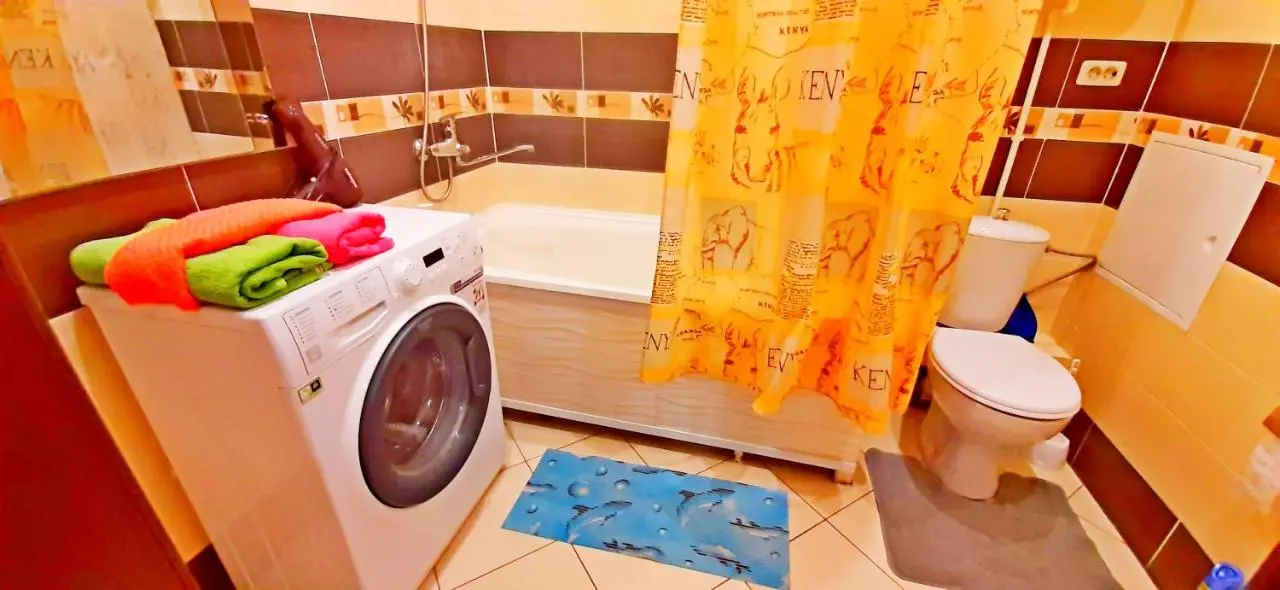 Магнитогорск: Apartment on Karla Marksa 159