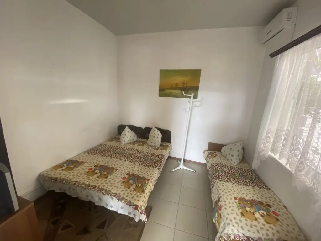 Витязево: Hotel Na Chernomorskoy