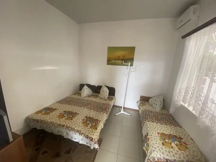 Витязево: Hotel Na Chernomorskoy