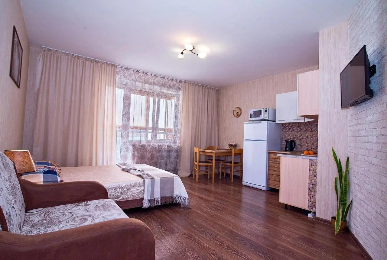 Челябинск: Studio on Molodogvardeytsev 76, Academ Riverside