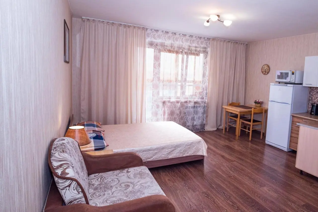 Челябинск: Studio on Molodogvardeytsev 76, Academ Riverside