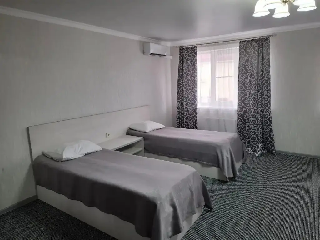 Крымск: Gostinitsa Krymsk