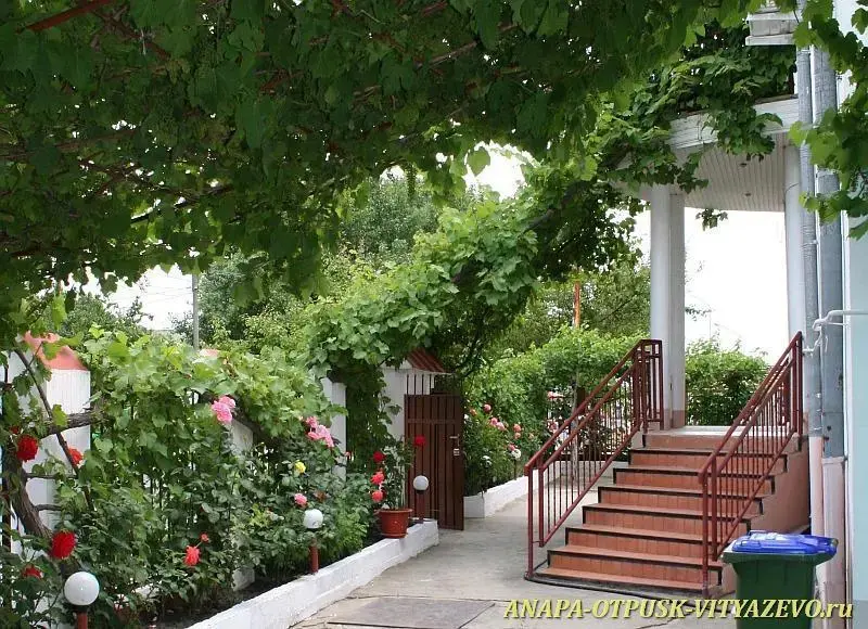 Витязево: Ksenofont i Maria Guesthouse