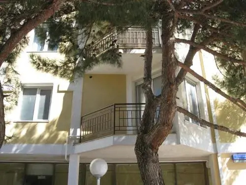Lermontovsky Bulvar Apartments — фото 1
