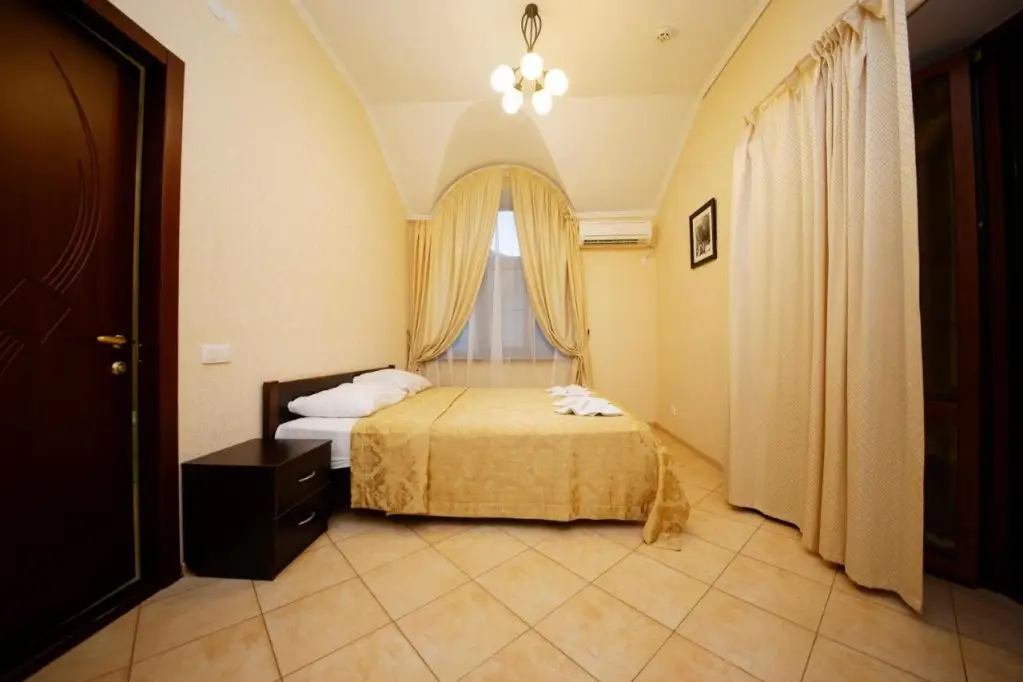 Витязево: Lubomir Guest House