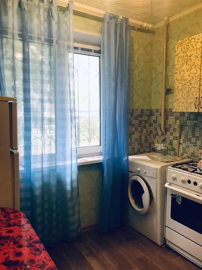 Златоуст: 1 комнатая квартира, Гагарина 8 линия 16