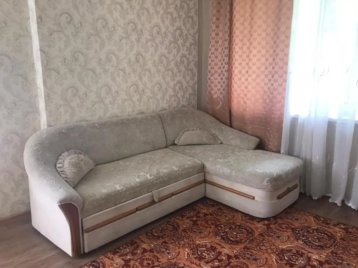 Златоуст: 1 комнатая квартира, Гагарина 8 линия 16