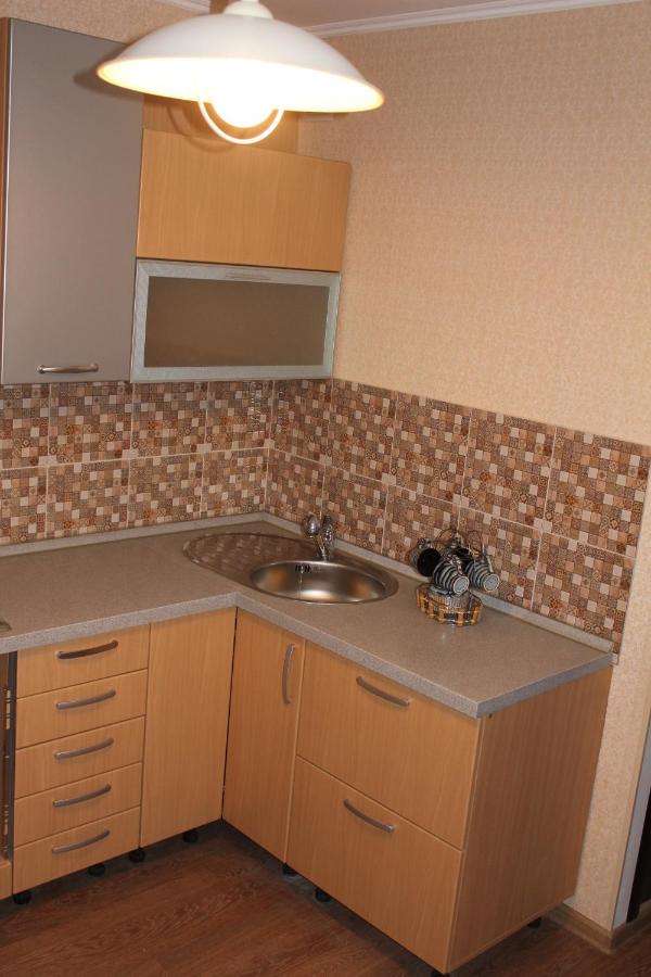 Миасс: Apartments Likhachyova 35
