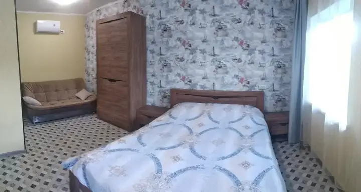 Черноморское: Черноморец