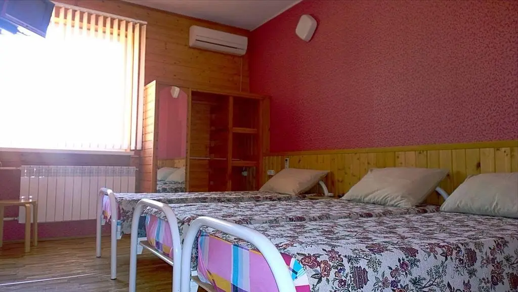 Витязево: Mini-hotel Gorlinka
