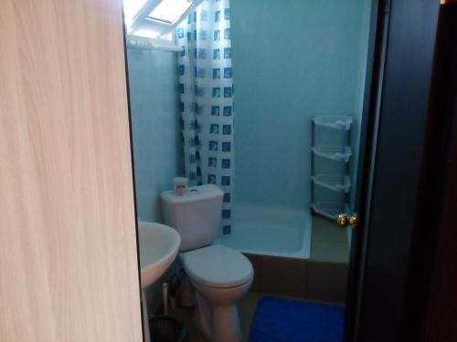 Кучугуры: Chastnyj dom v "Tsentre"