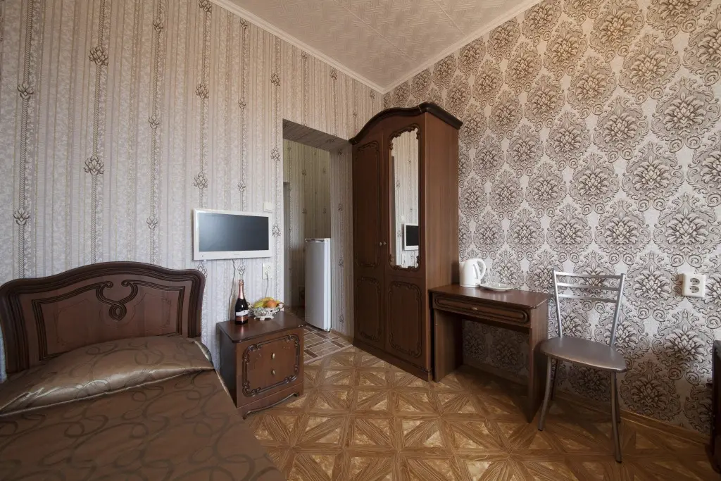 Геленджик: Guest House Naira
