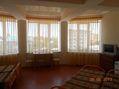 Анапа: Guest House Nash Dom