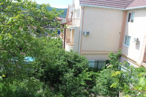 Кабардинка: Guest House "Excellent"
