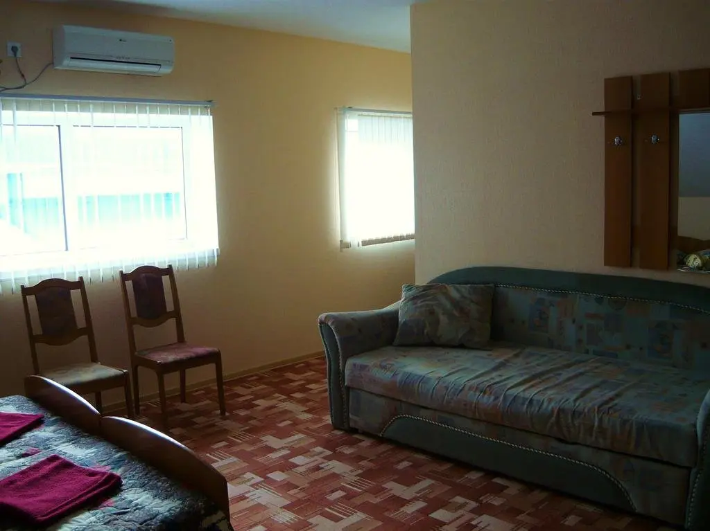 Анапа: Guest House on Pionersky prospekt 36