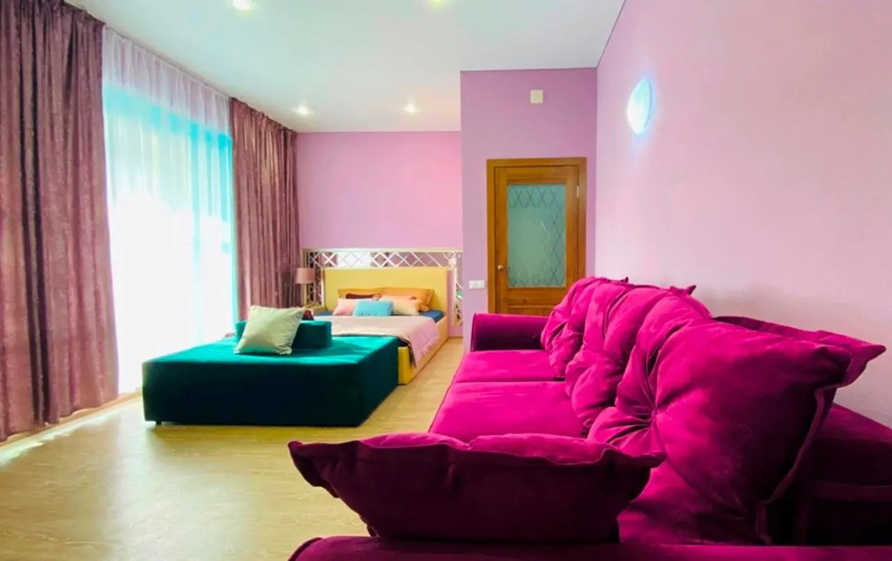 Челябинск: InnHome Apartments Площадь Революции