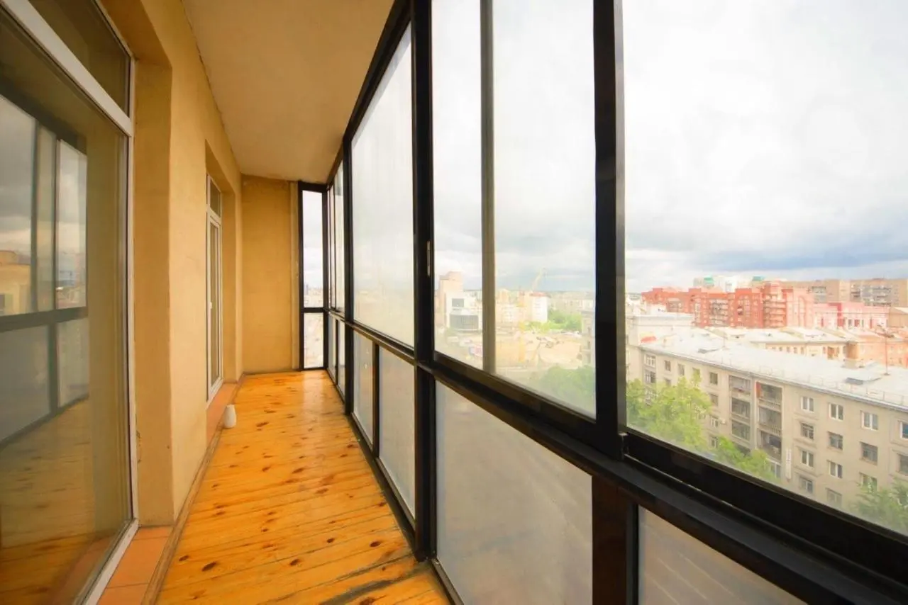 Челябинск: InnHome Apartments Площадь Революции