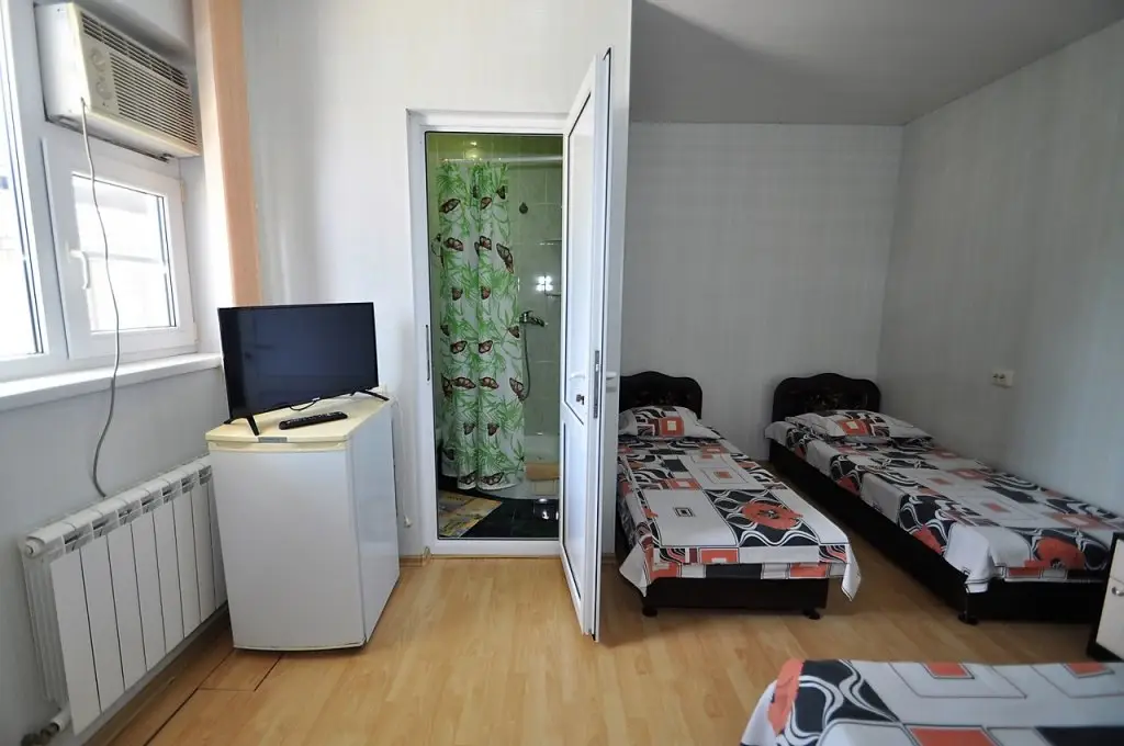 Витязево: Guest House Zdorovie