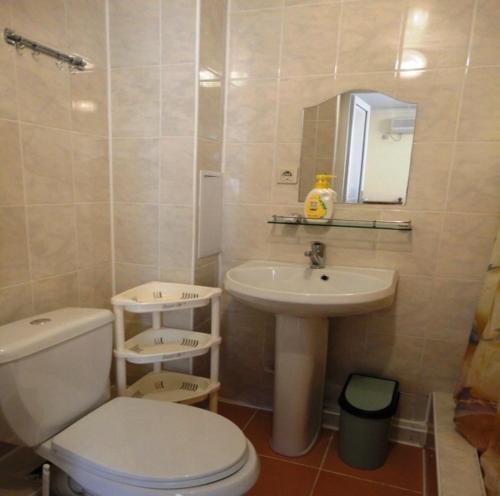 Джемете: Sankt Peterburg Hotel