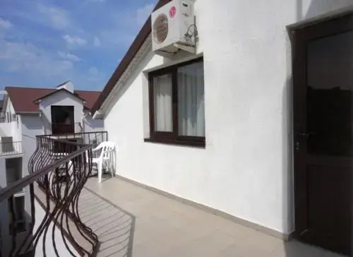 Джемете: Sankt Peterburg Hotel